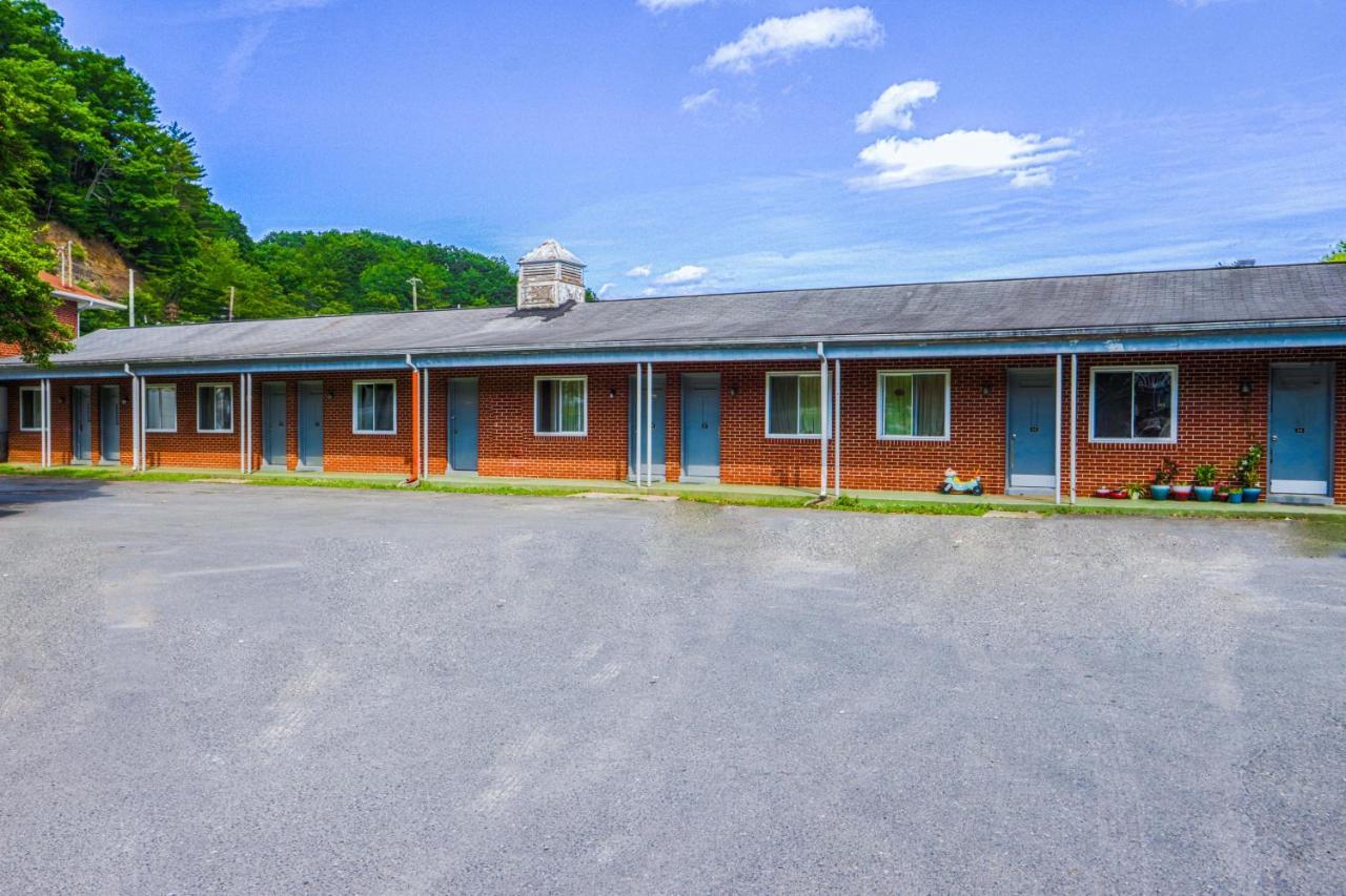 Patriot Inn Motel Beaver Wv, By Oyo Zewnętrze zdjęcie